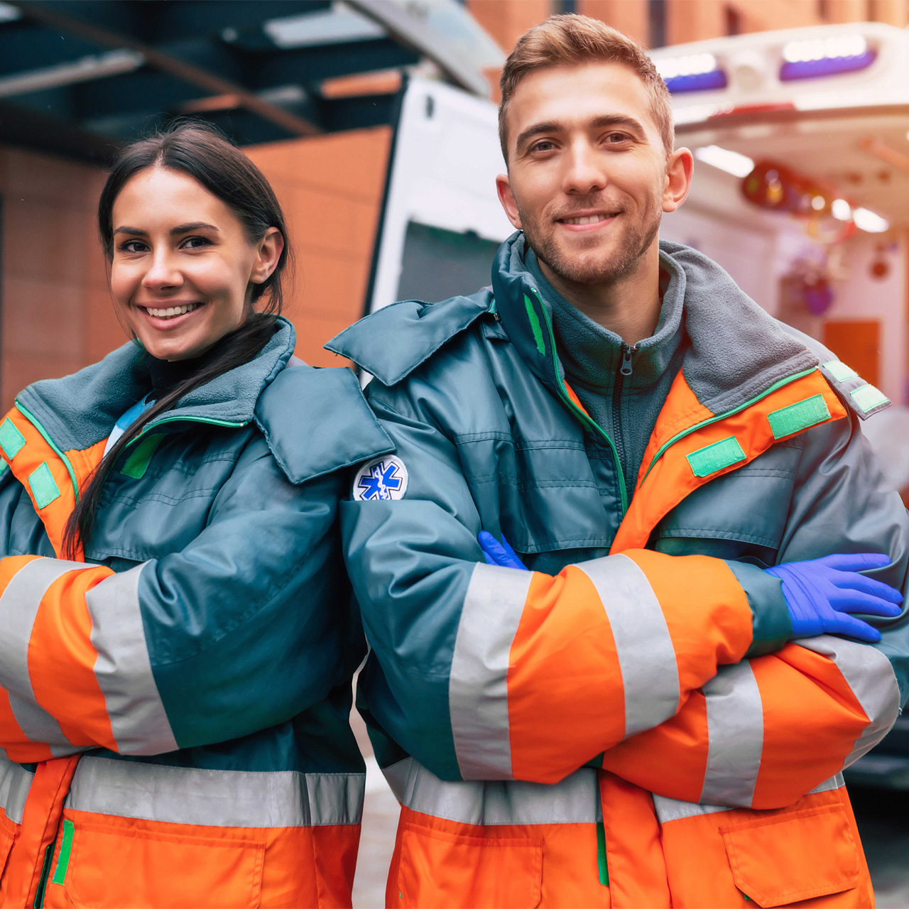 Dos alumnos de emergencias sanitarias